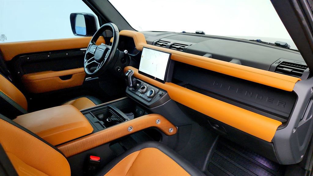 Used 2022 Land Rover Defender 110 X image 26