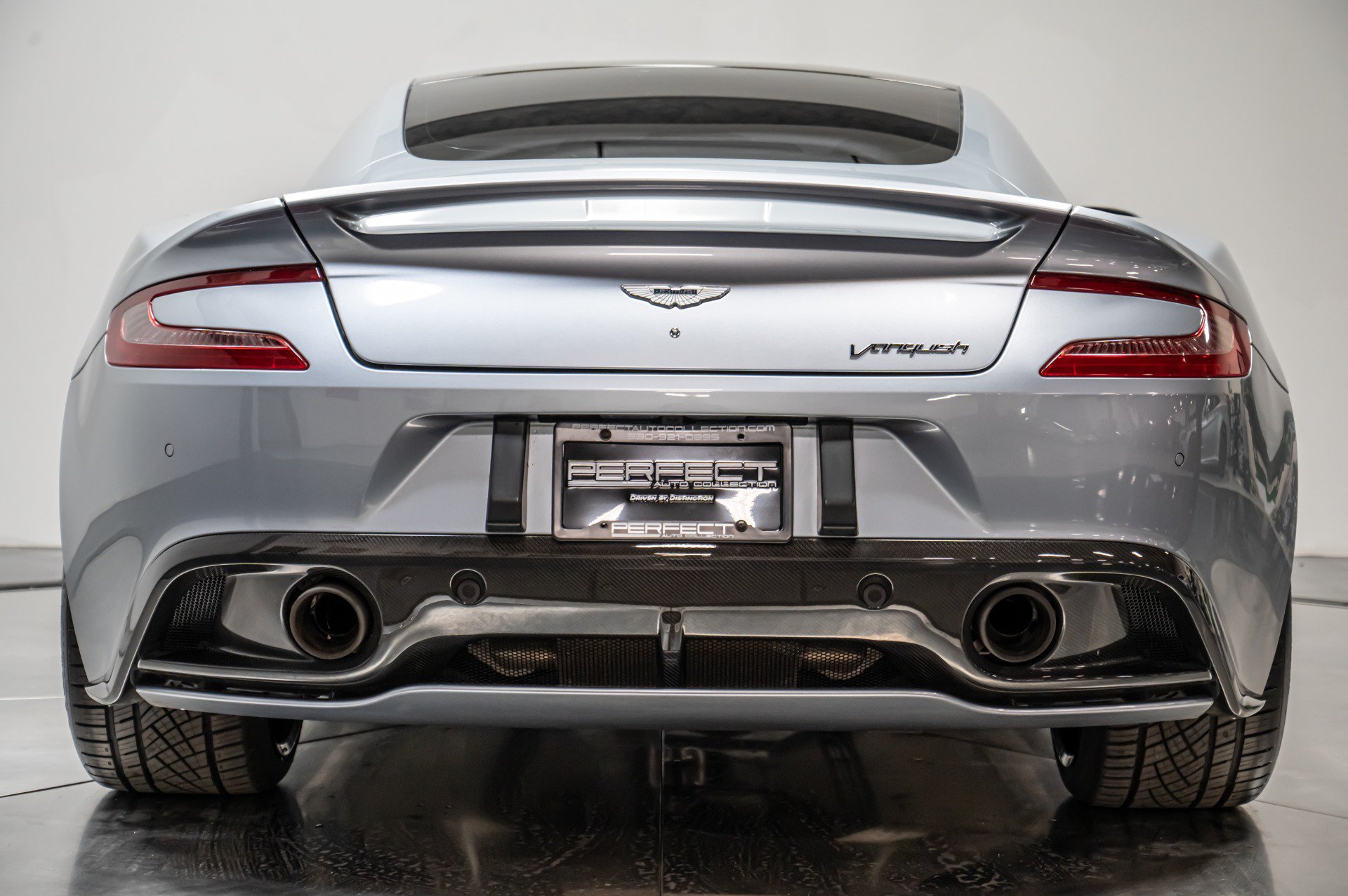 Used 2014 Aston Martin Vanquish Coupe RWD image 11
