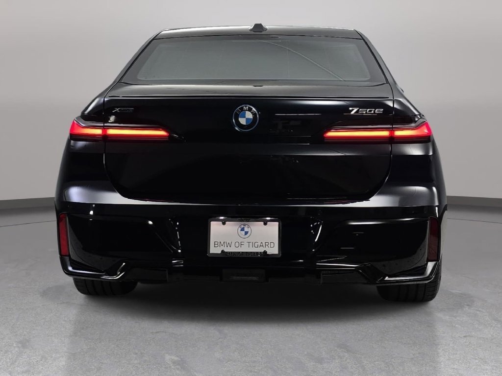 New 2026 BMW 750e xDrive w/ Executive Package AWD/4WD image 6