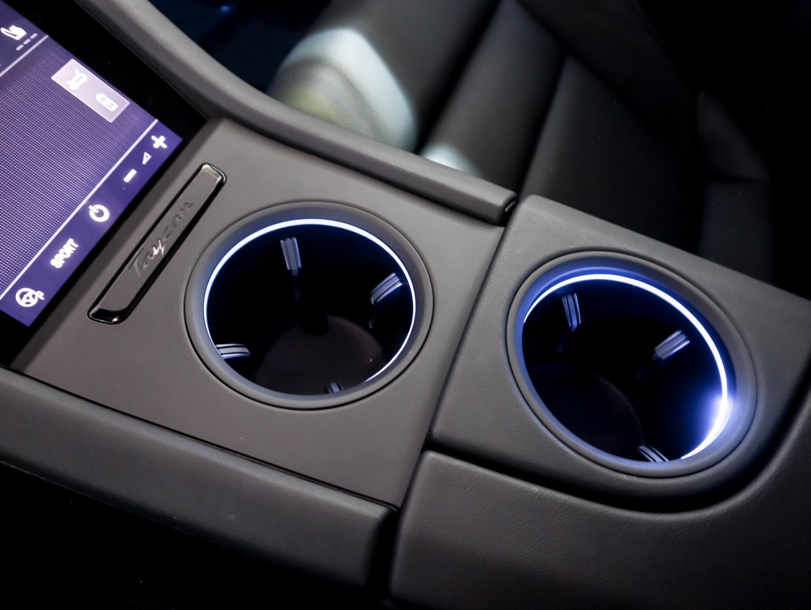 Certified 2024 Porsche Taycan image 18