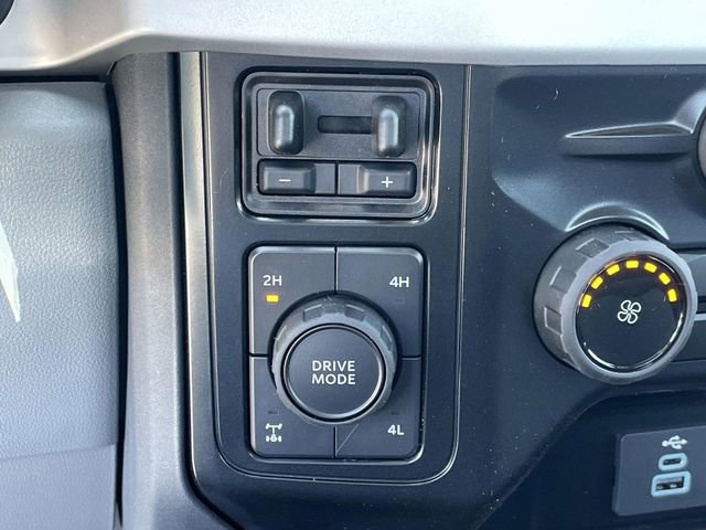 Used 2025 Ford F350 XLT w/ FX4 Off-Road Package image 26