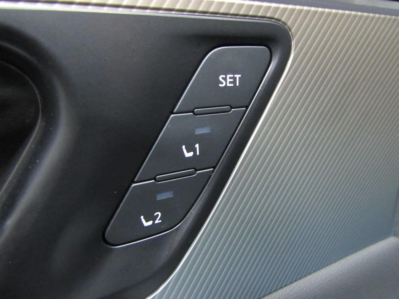 Used 2025 Nissan Murano SL w/ Cargo Package AWD/4WD image 21