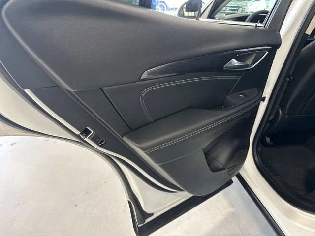 Certified 2023 Buick Envision Essence image 30