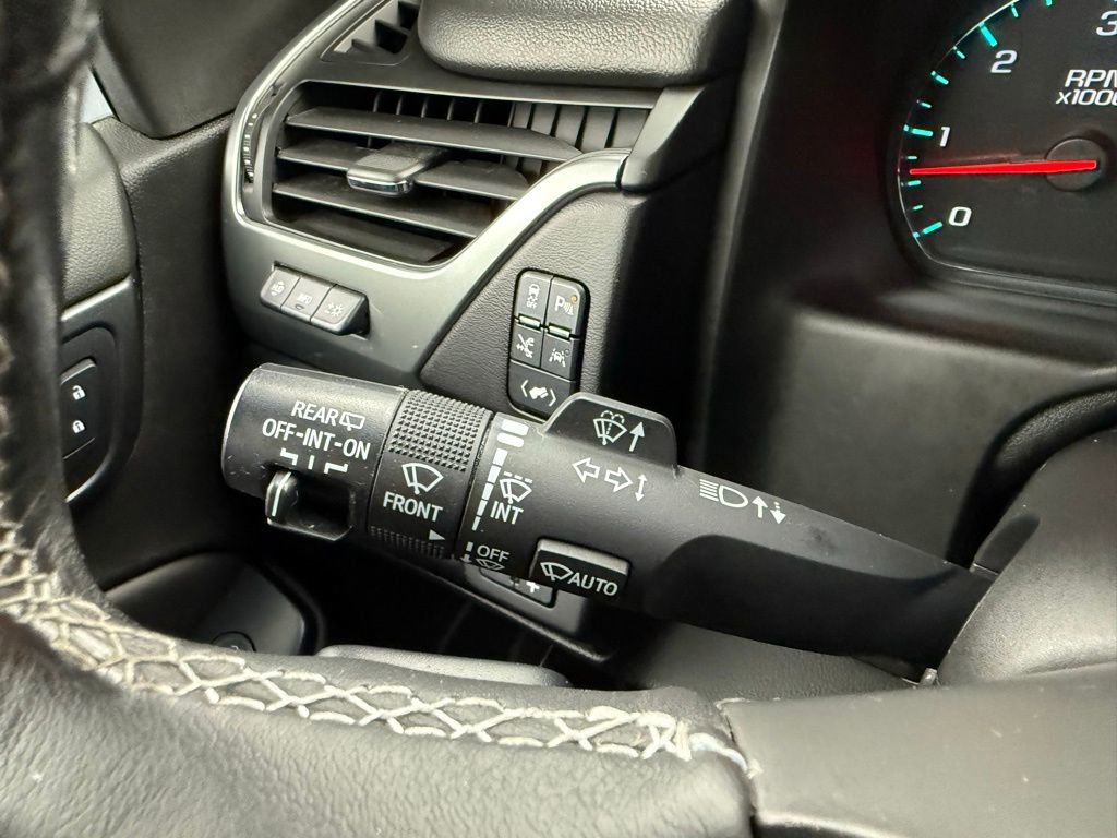 Used 2019 Chevrolet Suburban Premier w/ Premier Plus Edition AWD/4WD image 24