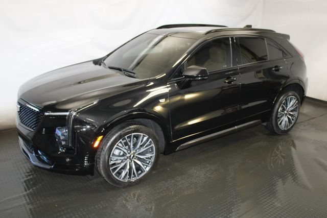 Certified 2024 Cadillac XT4 Sport AWD/4WD image 2