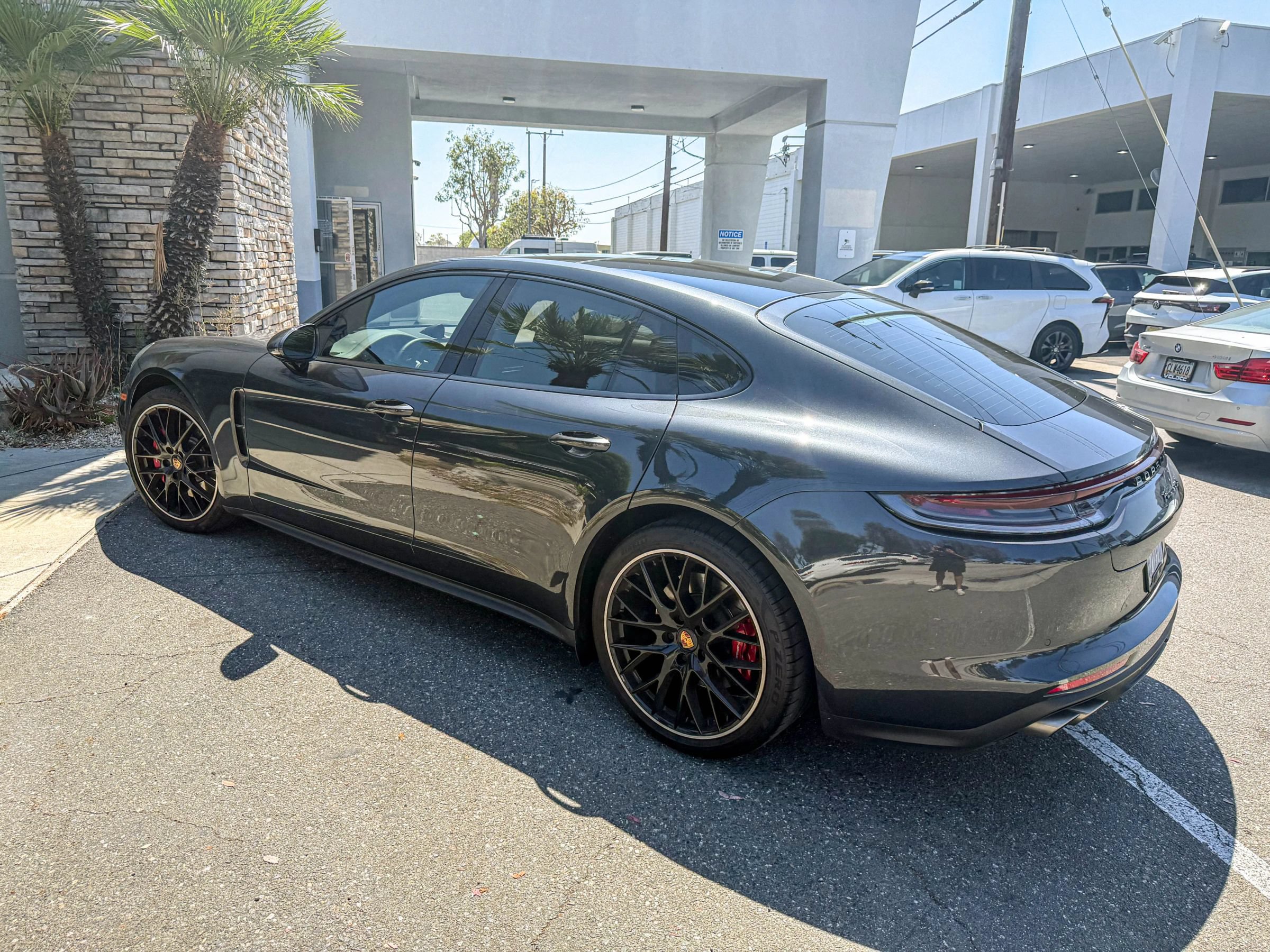Used 2022 Porsche Panamera 4S AWD/4WD image 4