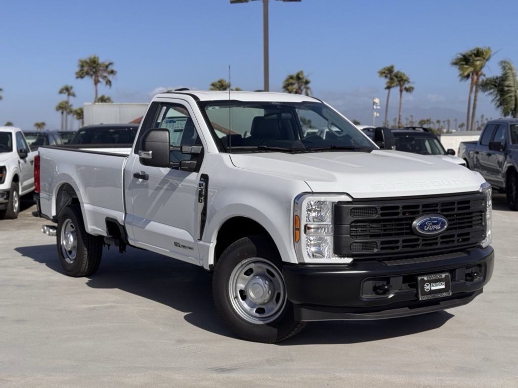 Used 2025 Ford F350 XL w/ XL Chrome Package RWD image 2