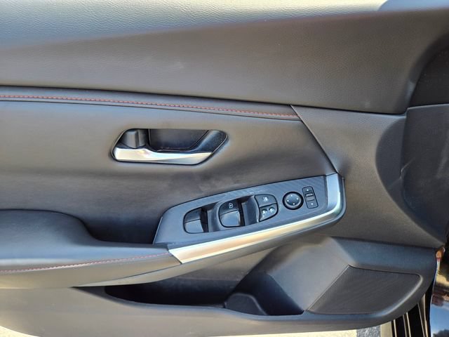 Used 2024 Nissan Sentra SR FWD image 16