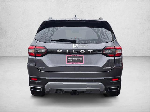 New 2026 Honda Pilot Touring image 4