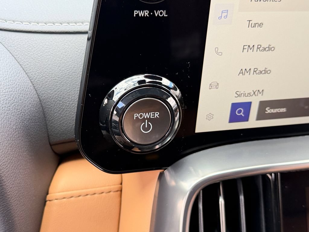 New 2026 Lexus LX 700h Luxury AWD/4WD image 33