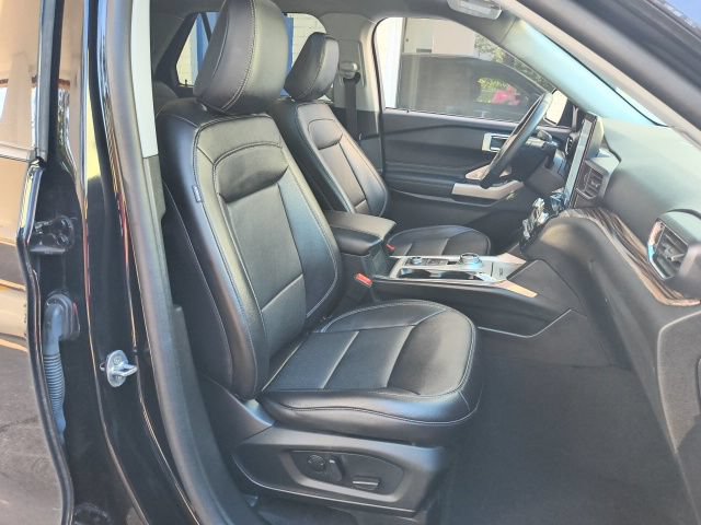 Certified 2023 Ford Explorer Limited w/ Limited Technology Package AWD/4WD image 38