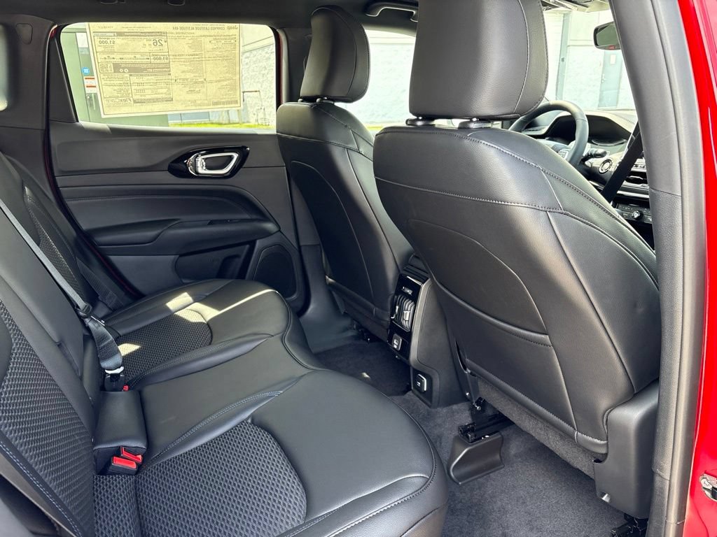 New 2026 Jeep Compass Latitude AWD/4WD image 13