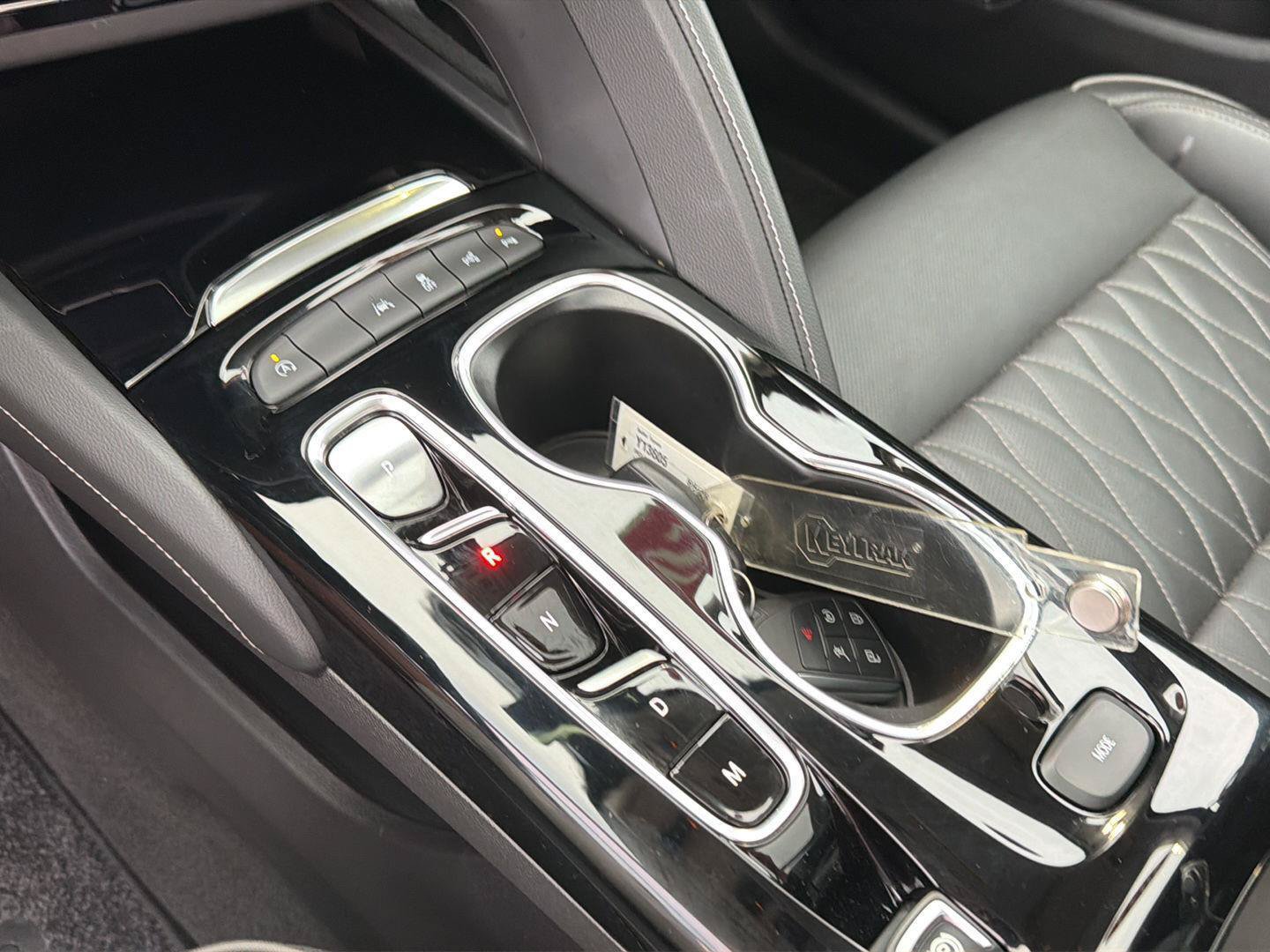 Used 2023 Buick Envision Avenir FWD image 28