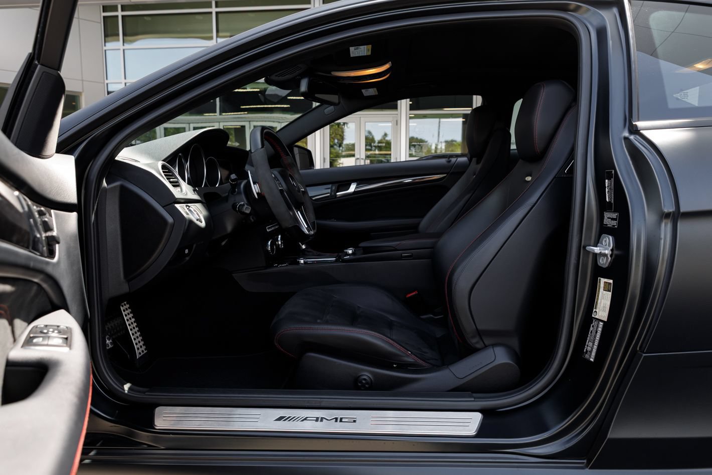 Used 2012 Mercedes-Benz C 63 AMG Coupe image 44