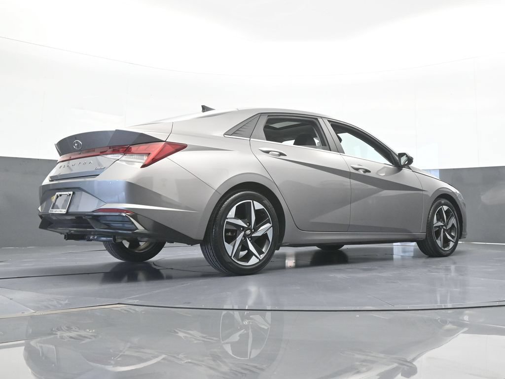 Used 2022 Hyundai Elantra Limited FWD image 60