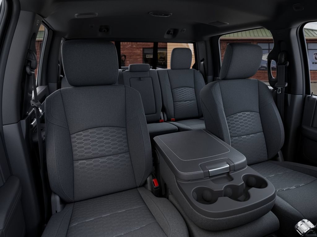 New 2025 RAM 2500 Big Horn AWD/4WD image 18