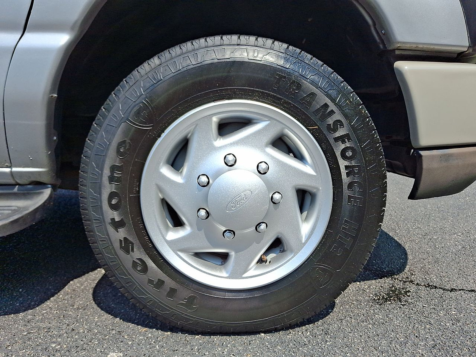 Used 2011 Ford E-350 and Econoline 350 XL w/ PWR Windows & Locks Group RWD image 32