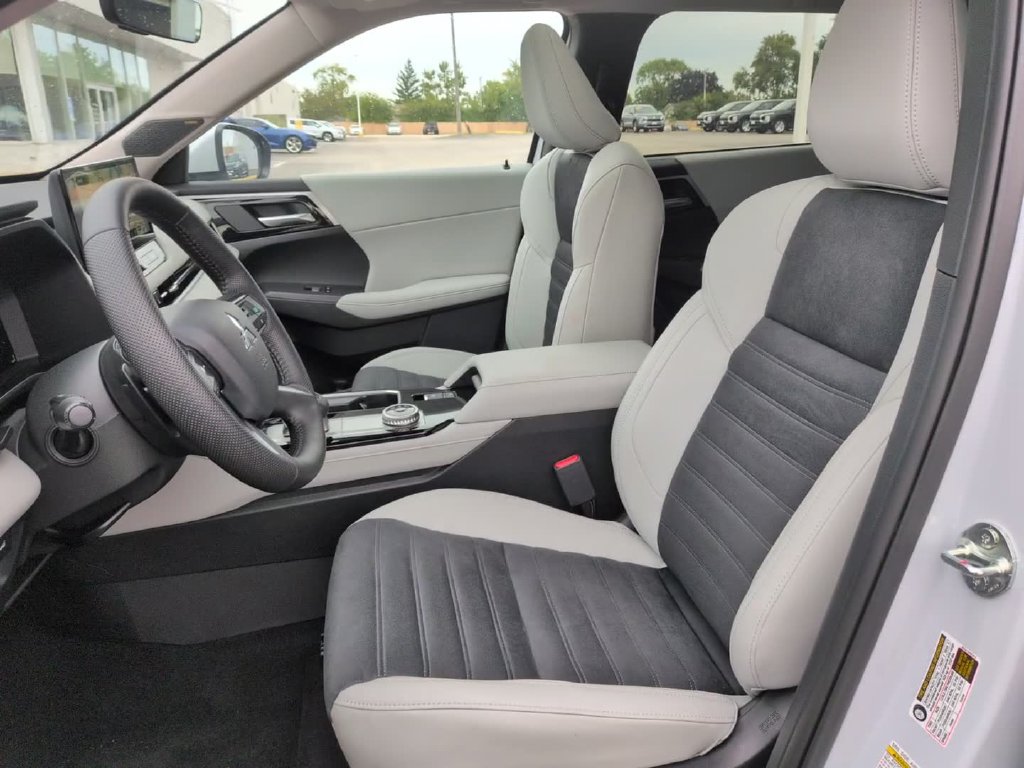 New 2026 Mitsubishi Outlander SE AWD/4WD image 19