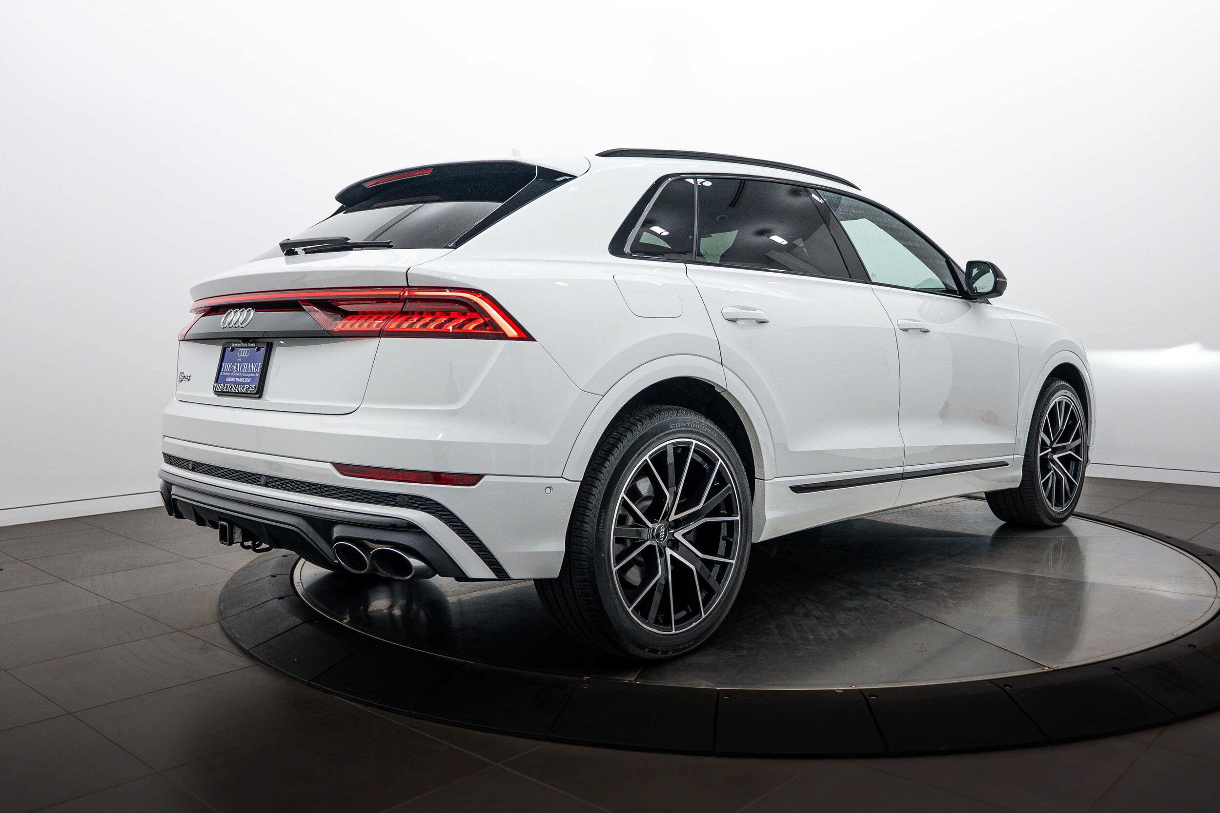 Used 2020 Audi SQ8 Premium Plus w/ Driver Assistance Package AWD/4WD image 4