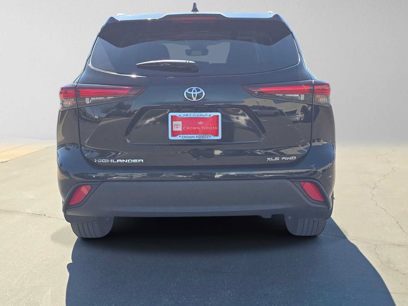 Certified 2026 Toyota Highlander XLE AWD/4WD image 4