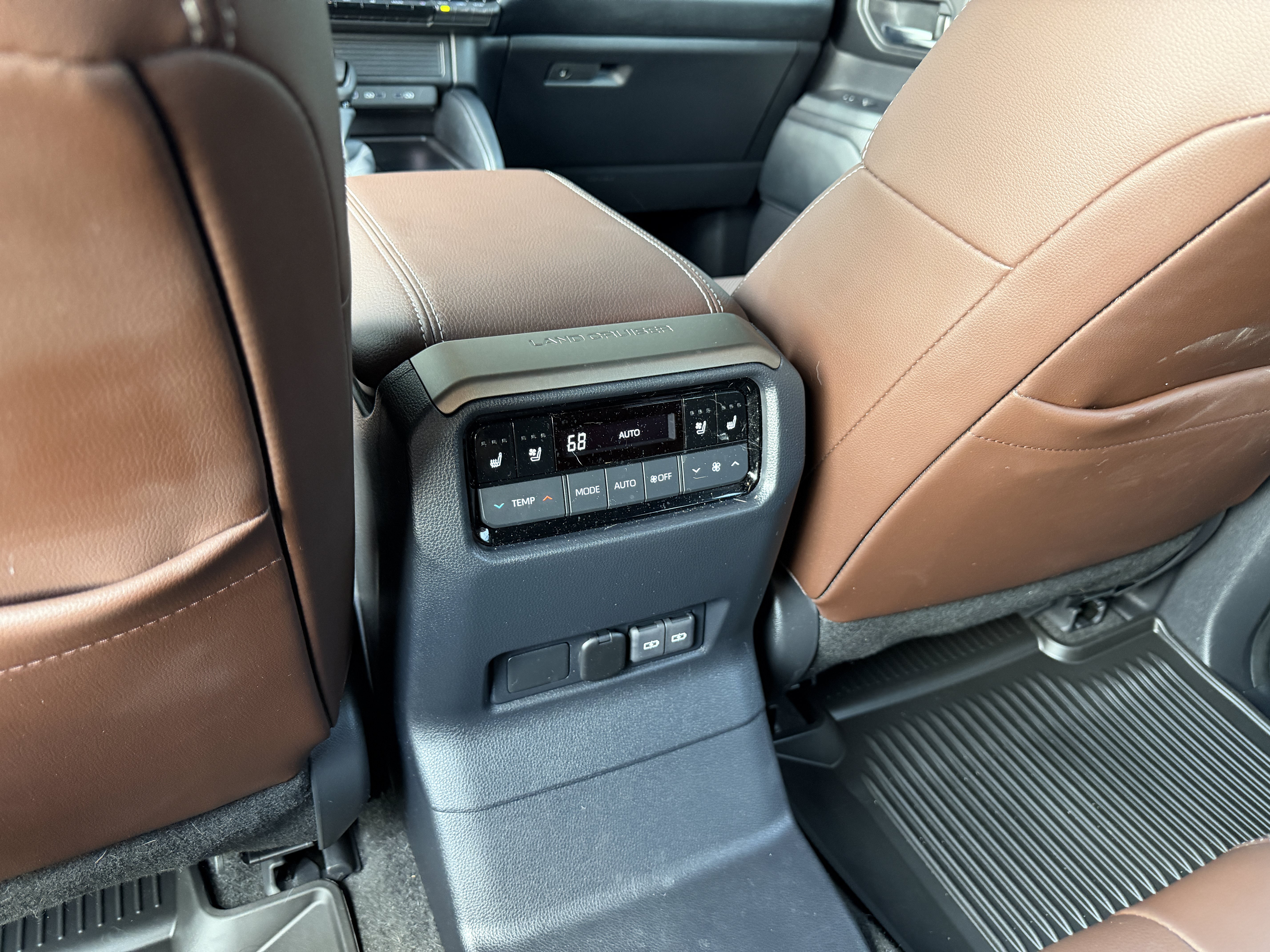 Used 2027 Toyota Land Cruiser w/ Premium Package AWD/4WD image 23
