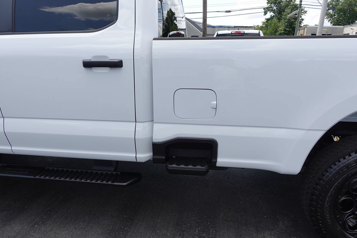 Used 2024 Ford F350 XL w/ XL Off-Road Package AWD/4WD image 24