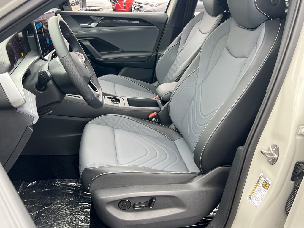 New 2026 Volkswagen Tiguan SE R-Line image 30