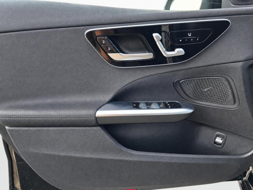 New 2026 Mercedes-Benz C 300 4MATIC Sedan image 32