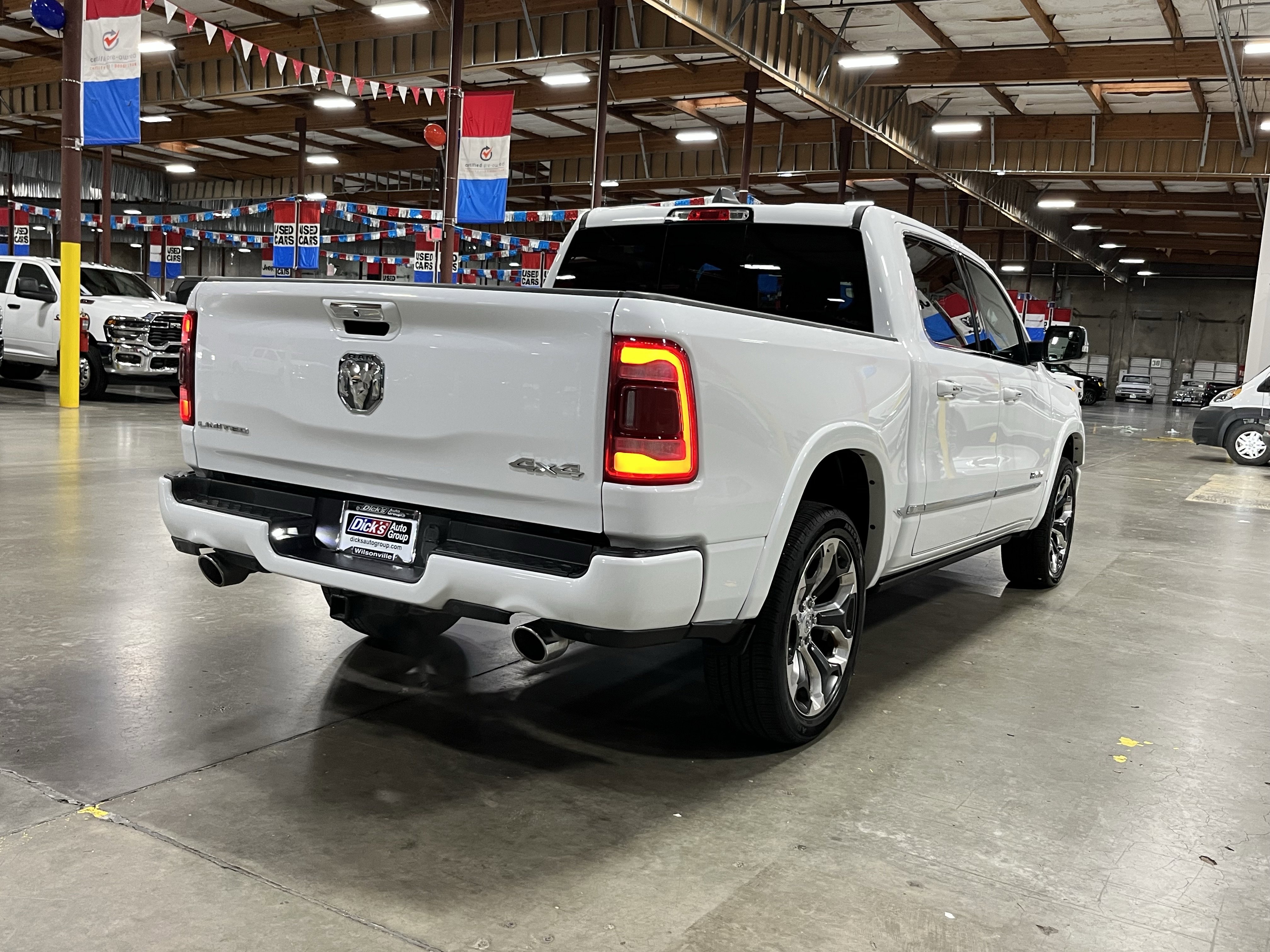 Used 2022 RAM 1500 Limited w/ Body-Colour Bumper Group image 5
