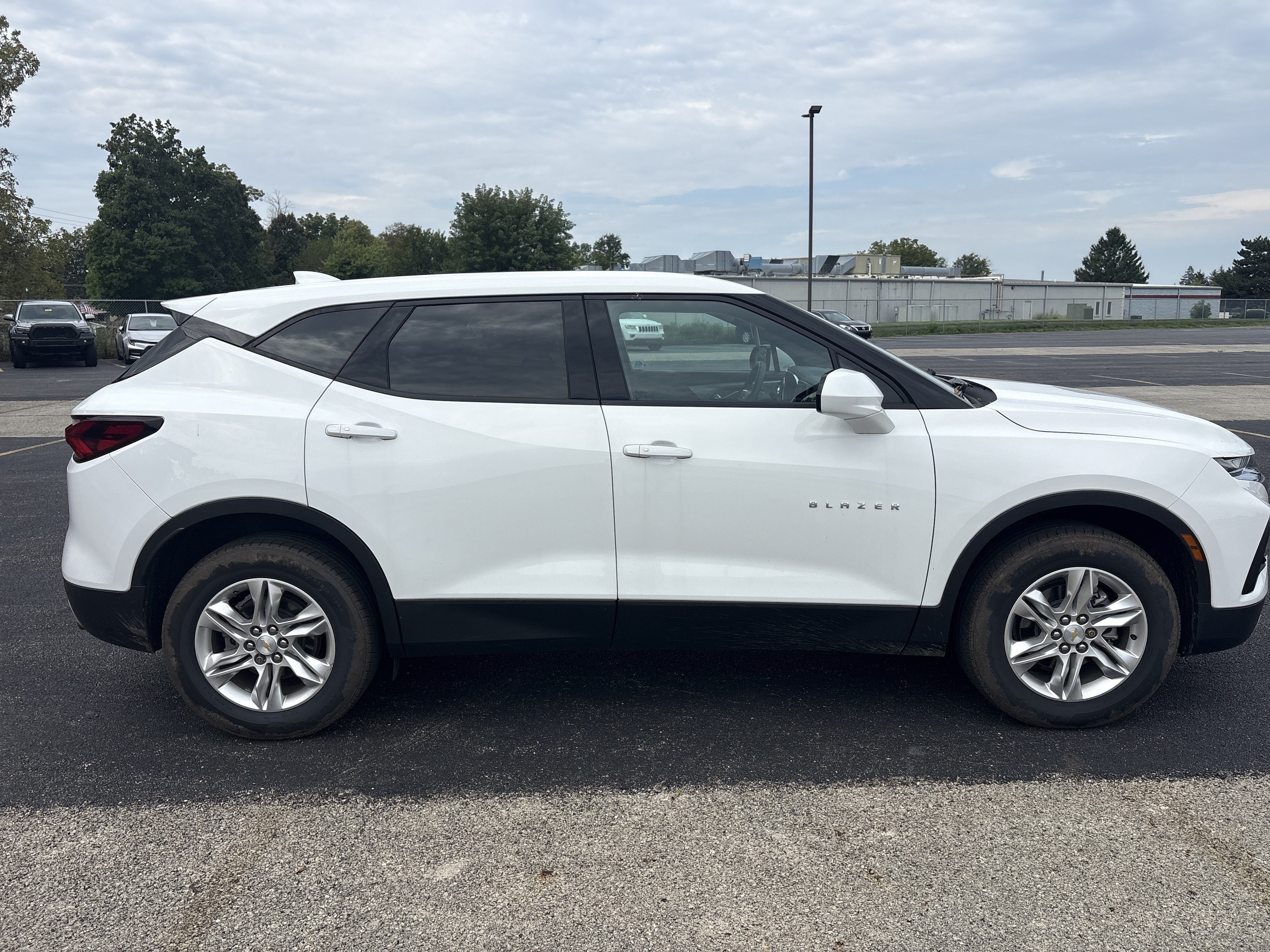 Used 2021 Chevrolet Blazer LT FWD image 3