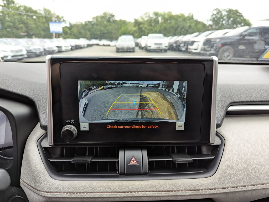 Used 2023 Toyota RAV4 XLE AWD/4WD image 21
