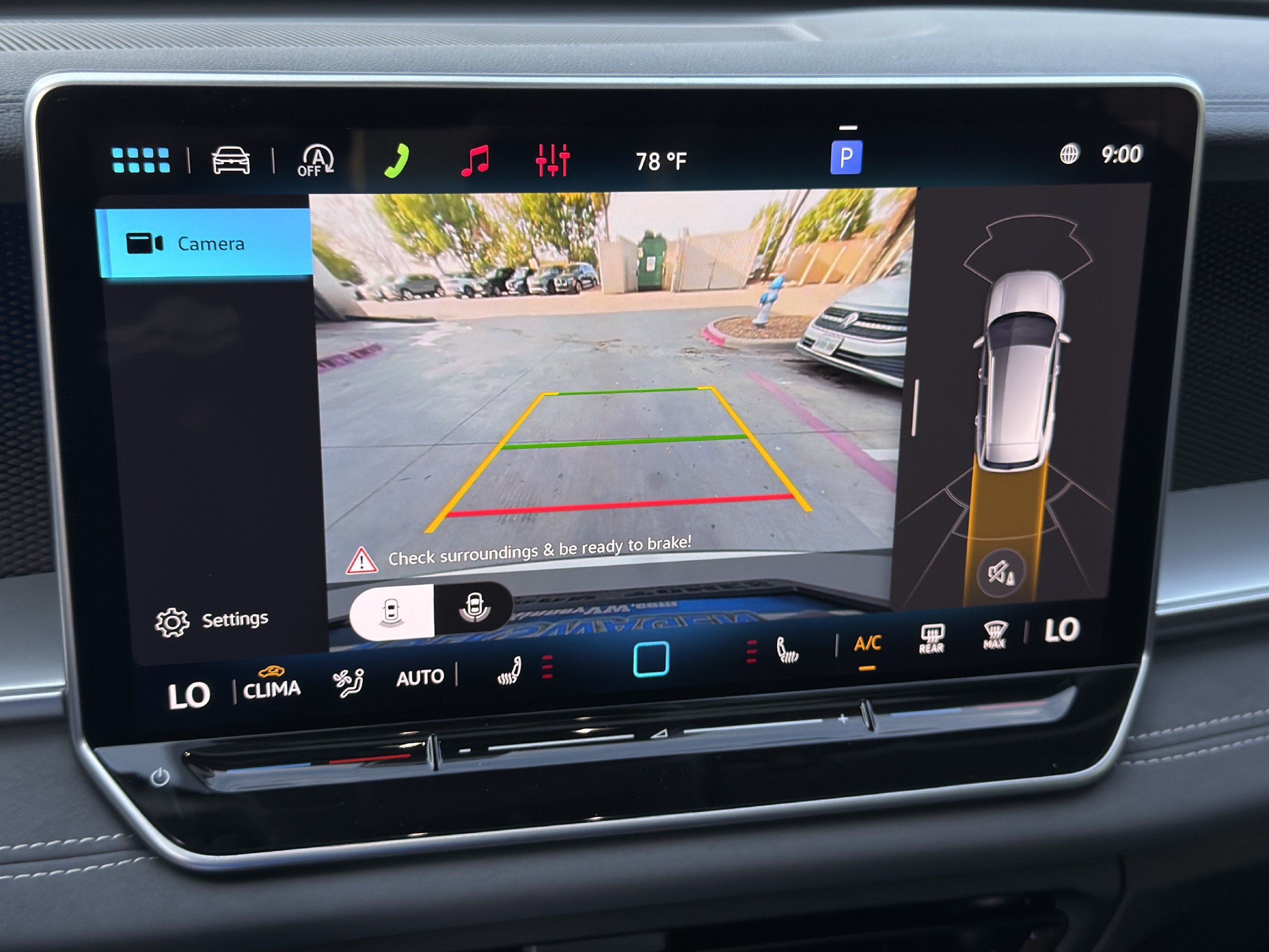 New 2026 Volkswagen Tiguan SE FWD image 14