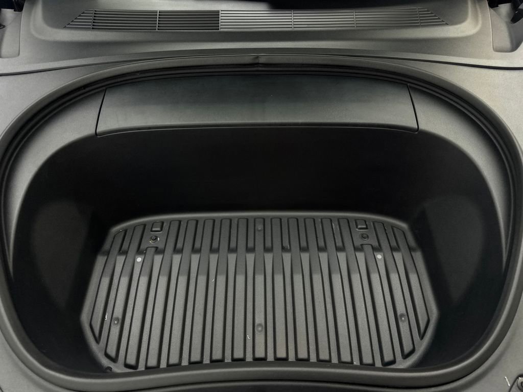 Used 2024 Tesla Model 3 Long Range RWD image 71