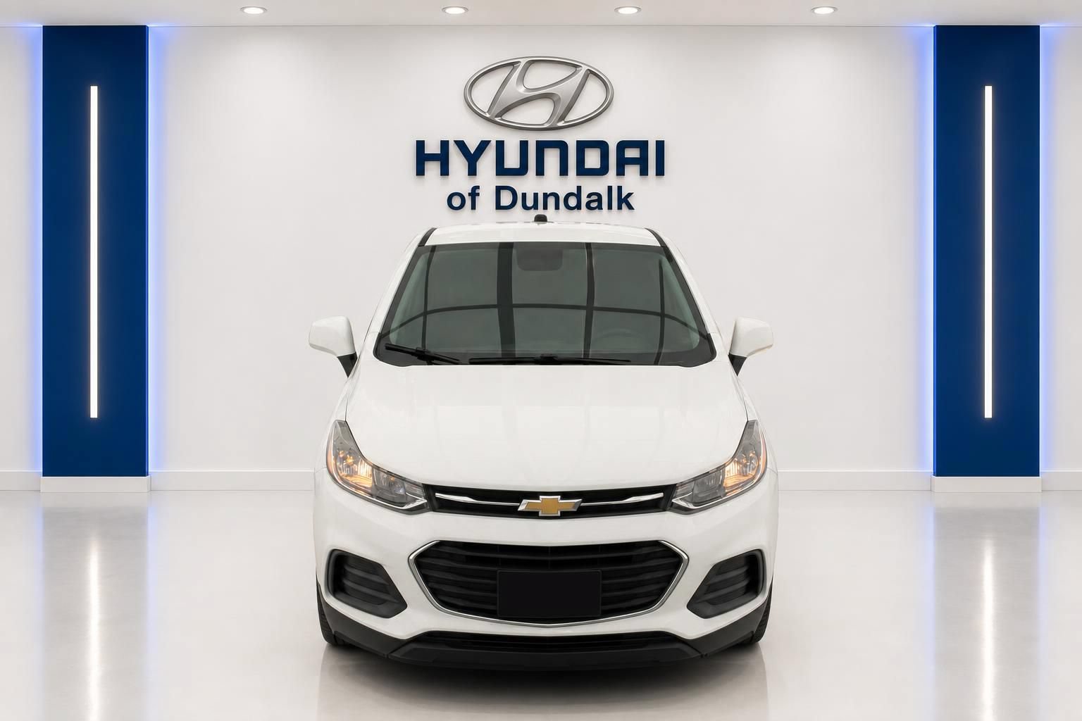 Used 2020 Chevrolet Trax LS w/ Tint and Cruise Package FWD image 2