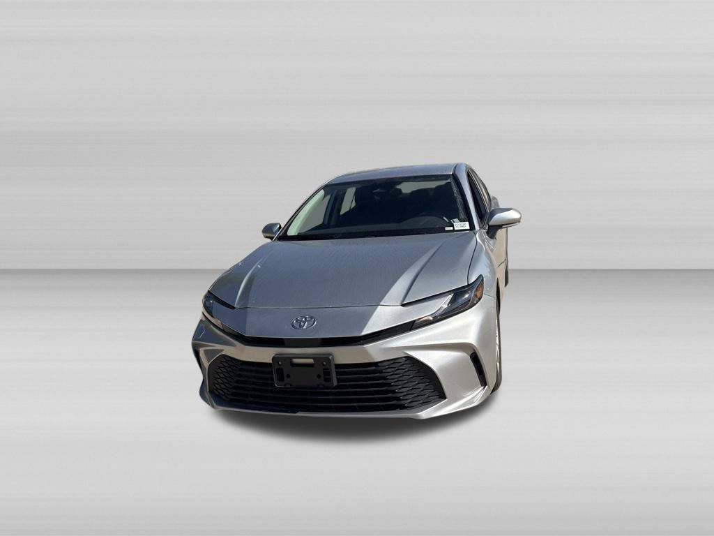 Used 2026 Toyota Camry LE FWD image 9