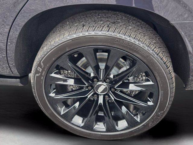 Certified 2025 Cadillac Escalade Sport Platinum w/ LPO, ONYX Package AWD/4WD image 12