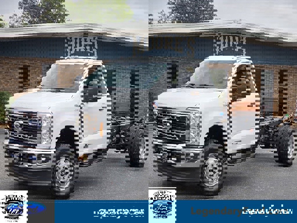 New 2026 Ford F350 XL w/ XL Chrome Package video 1