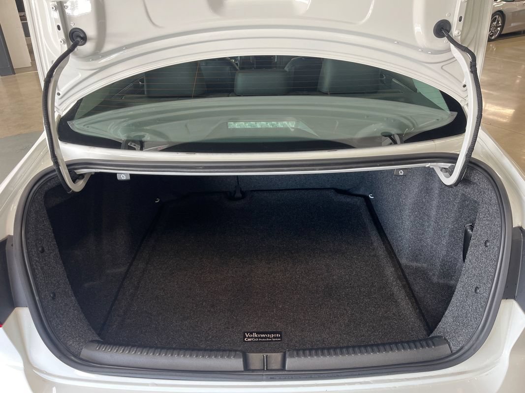 Used 2017 Volkswagen Jetta SE FWD image 53