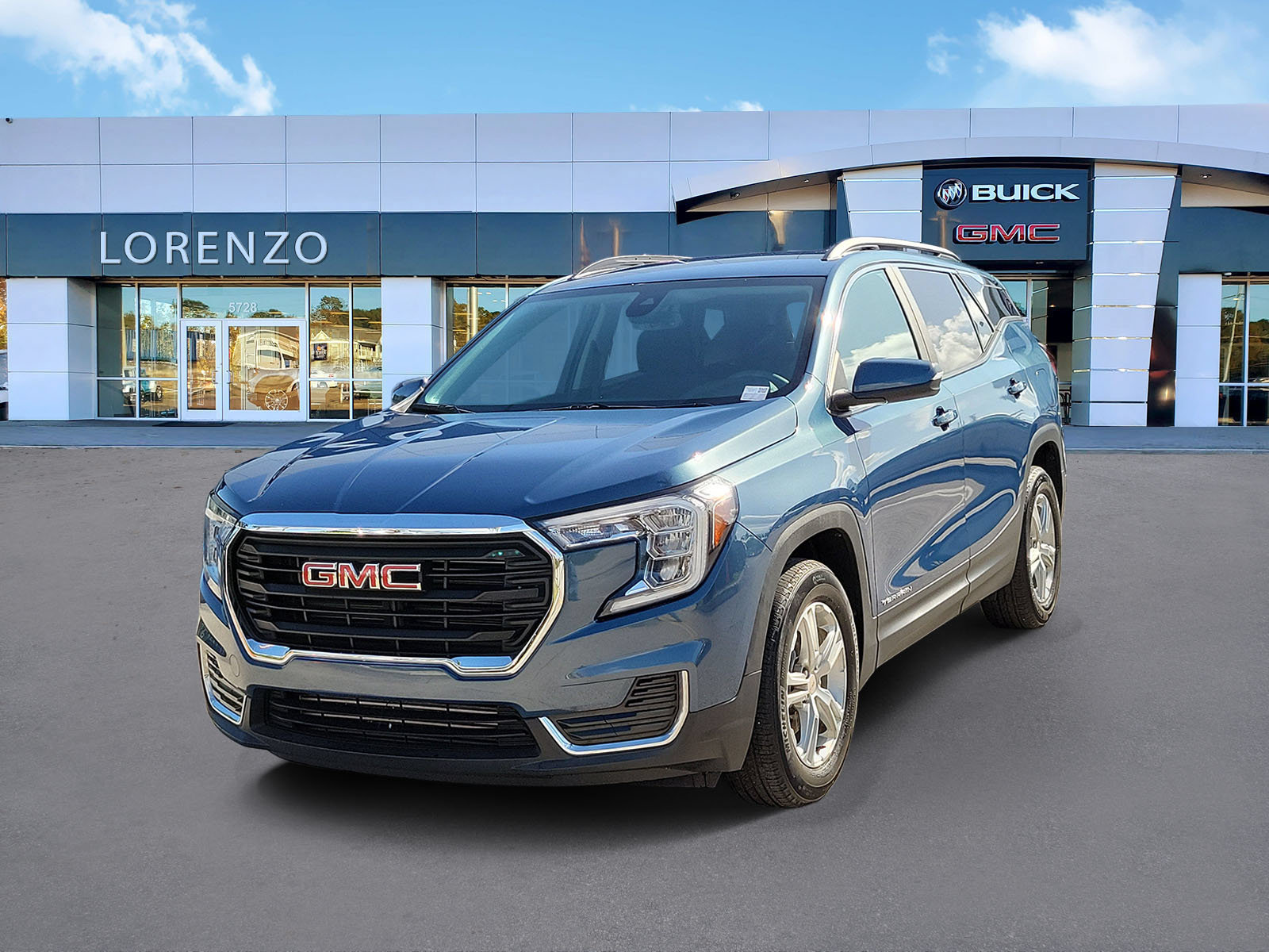 Used 2024 GMC Terrain SLE w/ Driver Convenience Package