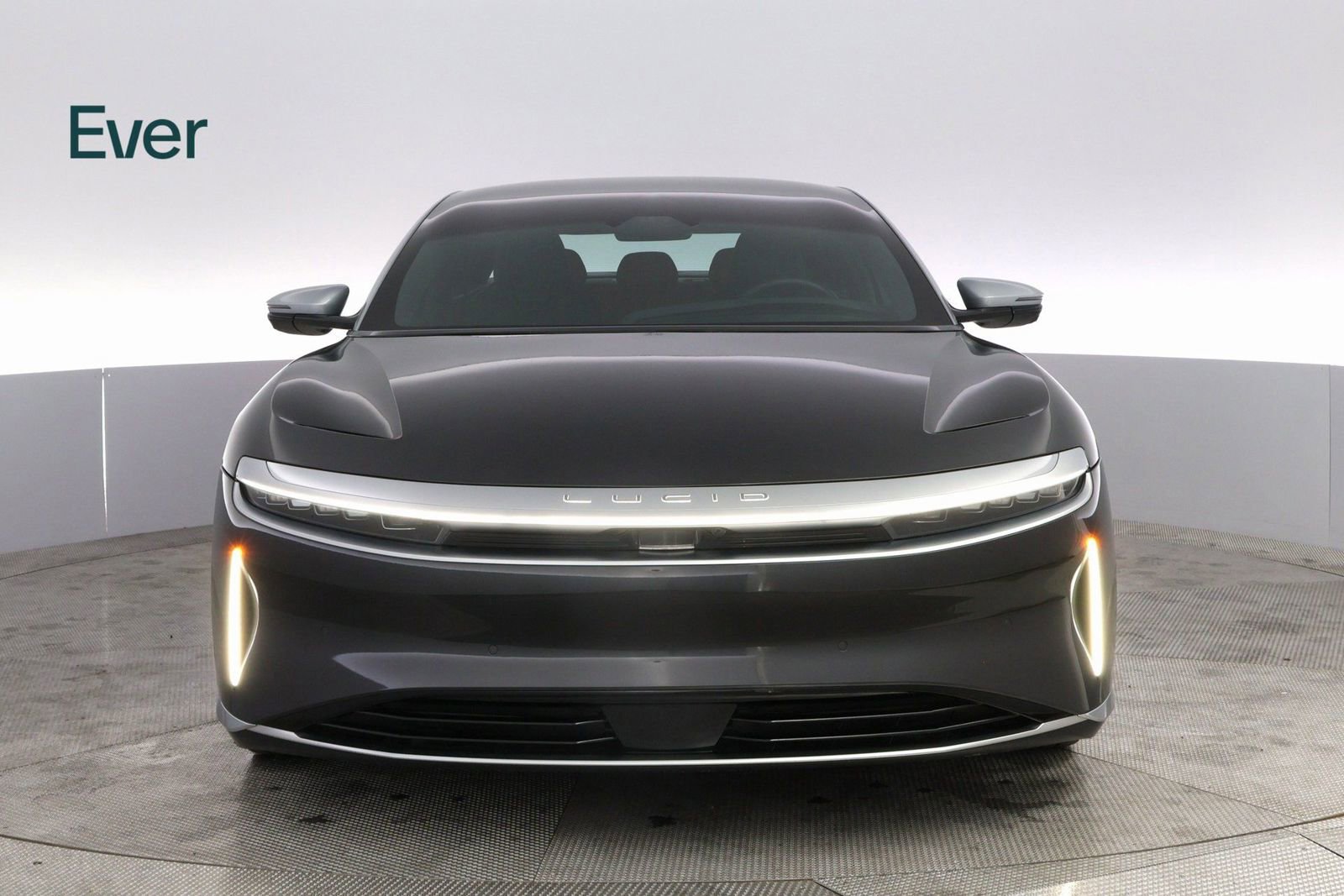 Used 2023 Lucid Air Grand Touring image 3