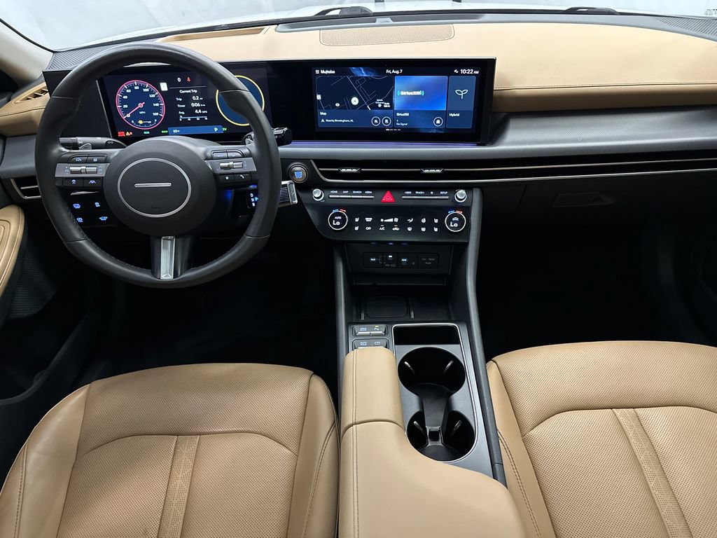 Used 2025 Hyundai Sonata Limited FWD image 23
