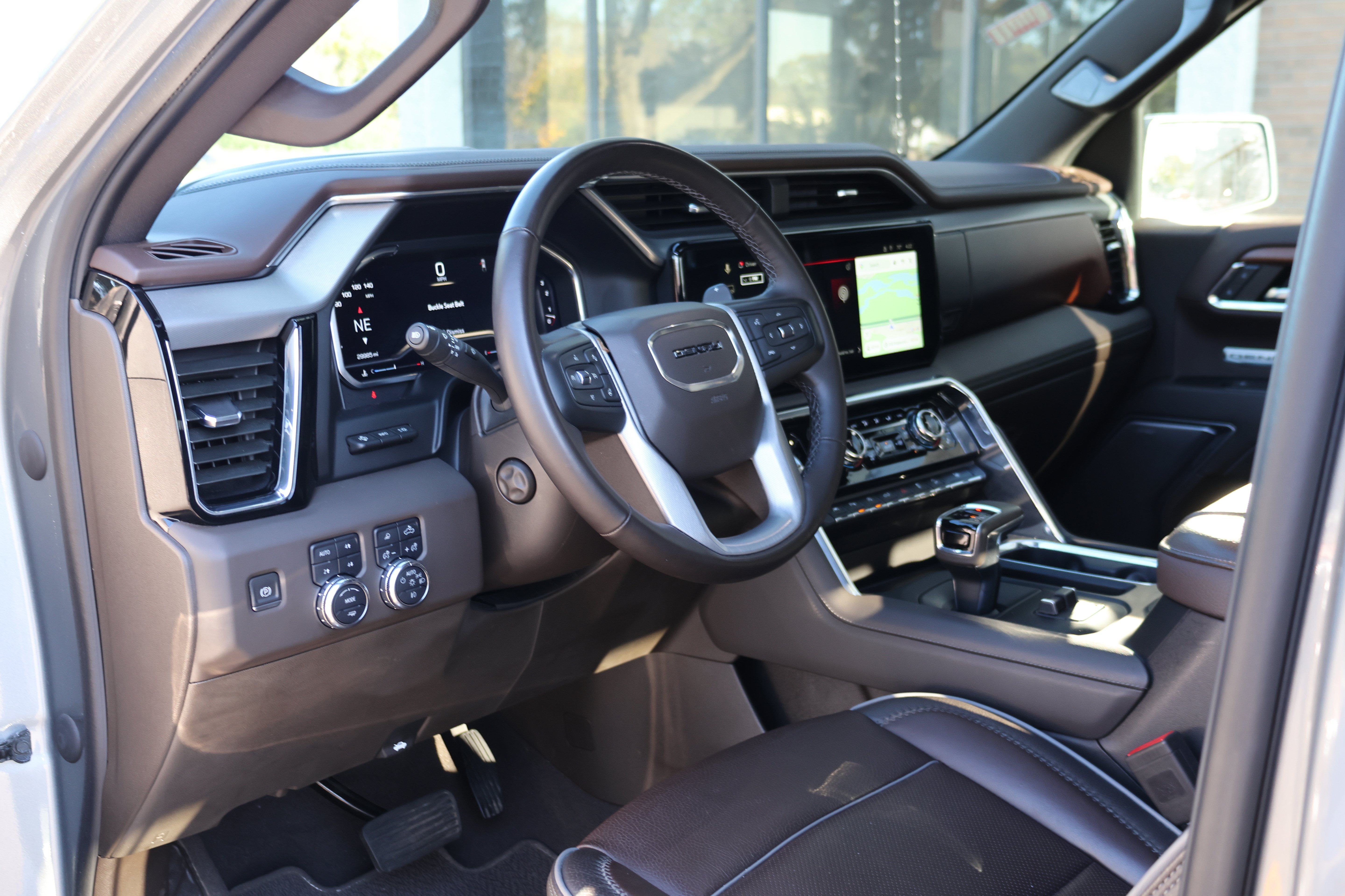 Used 2023 GMC Sierra 1500 Denali w/ Denali Reserve Package AWD/4WD image 21