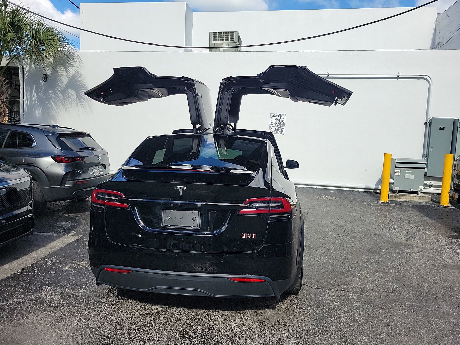 Used 2023 Tesla Model X image 20