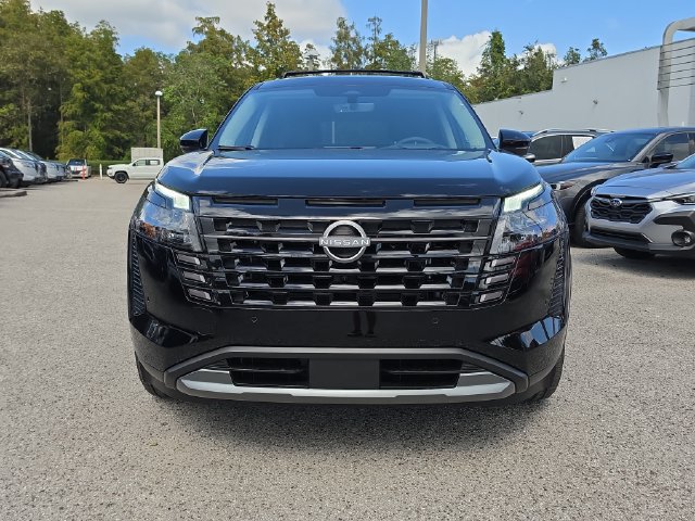 New 2026 Nissan Pathfinder Platinum FWD image 3