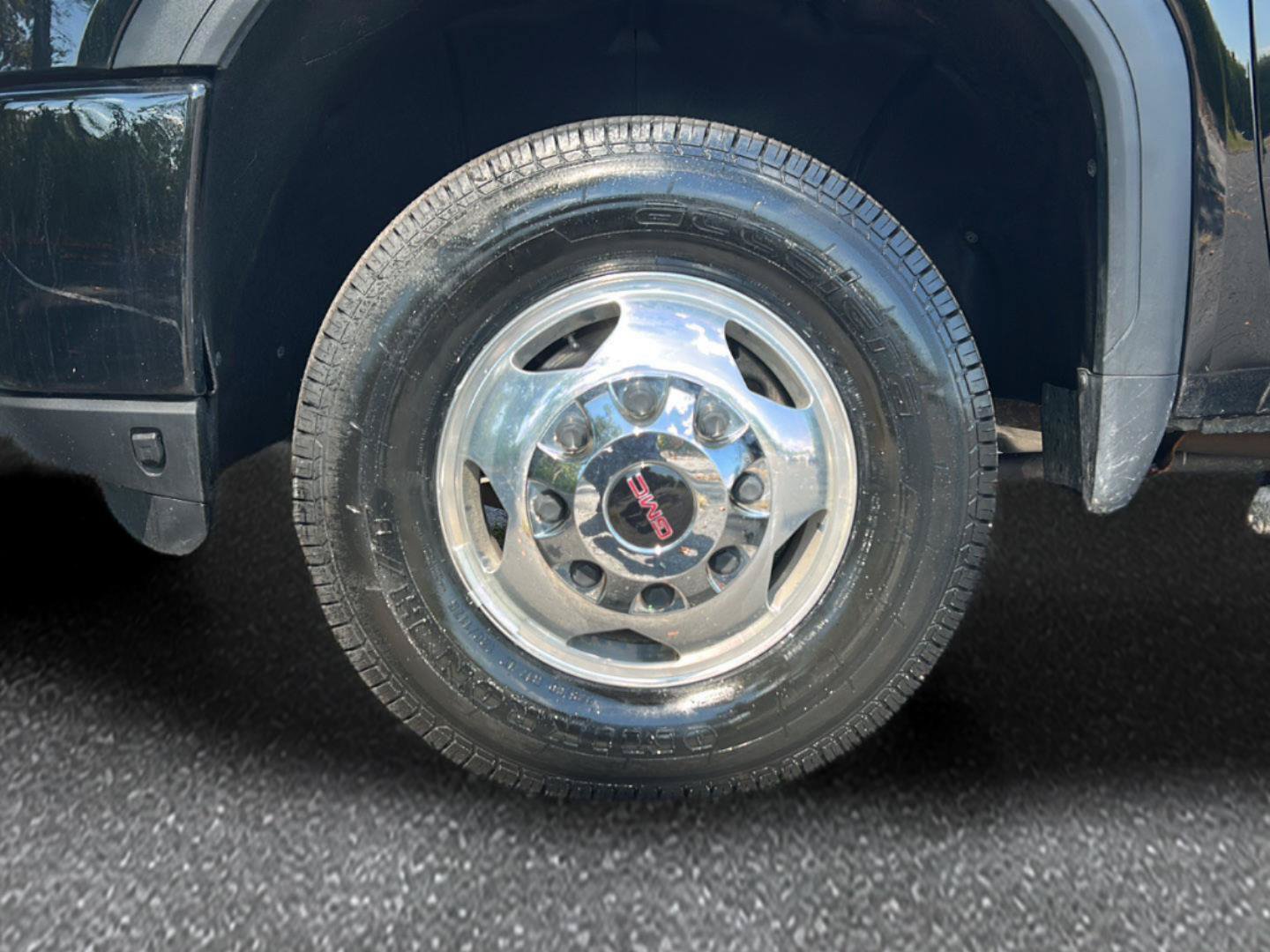 Certified 2022 GMC Sierra 3500 Denali w/ Technology Package AWD/4WD image 10