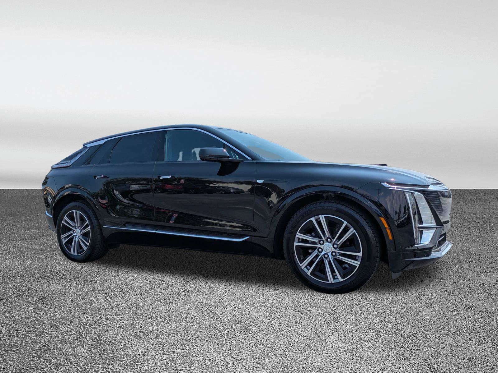 New 2026 Cadillac Lyriq Luxury RWD image 3