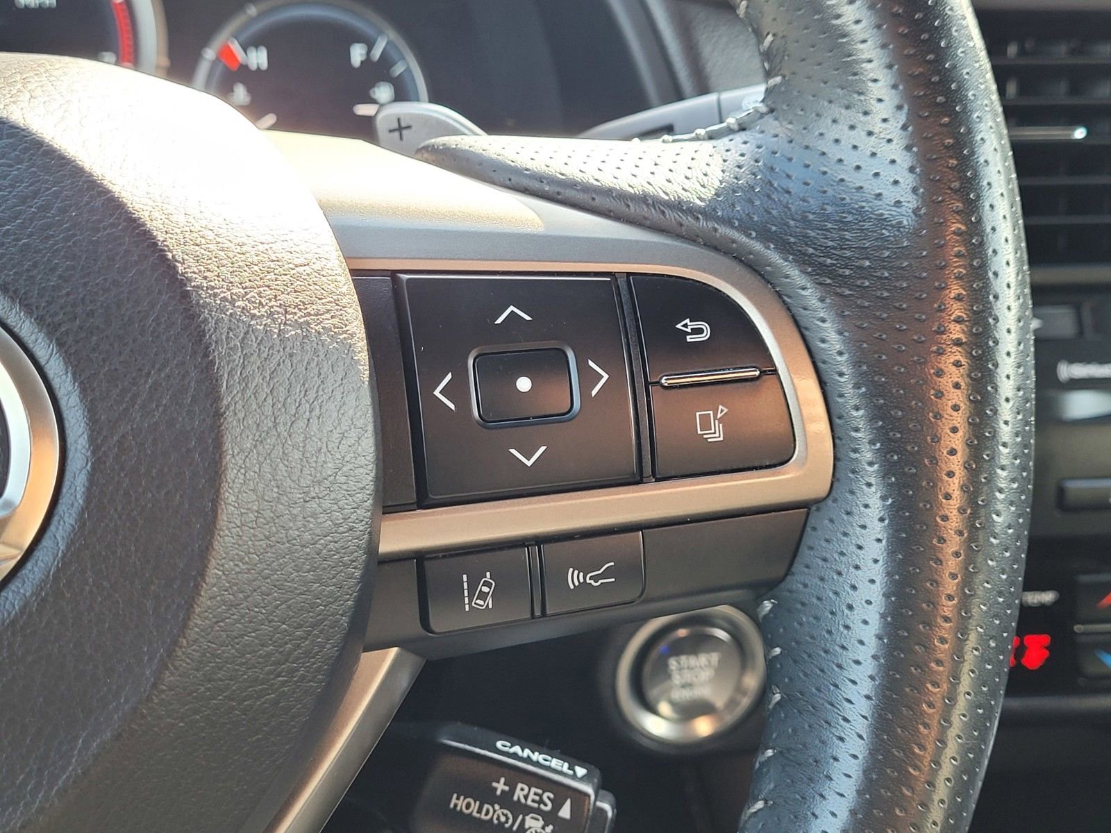 Used 2022 Lexus RX 350 F Sport w/ Accessory Package image 21