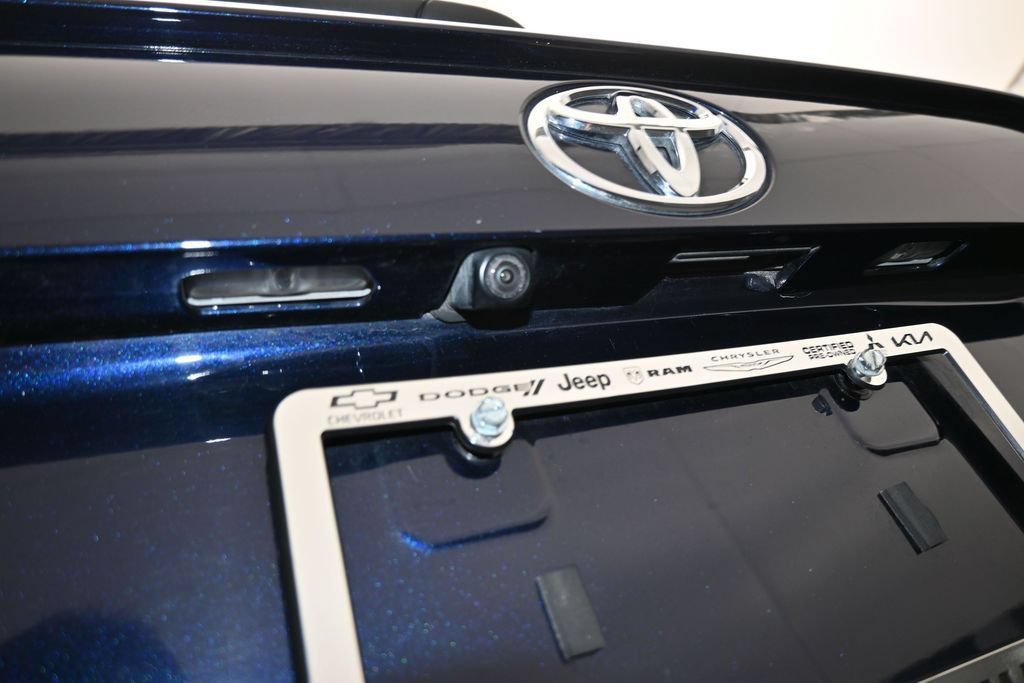 Used 2025 Toyota RAV4 XLE Premium FWD image 39