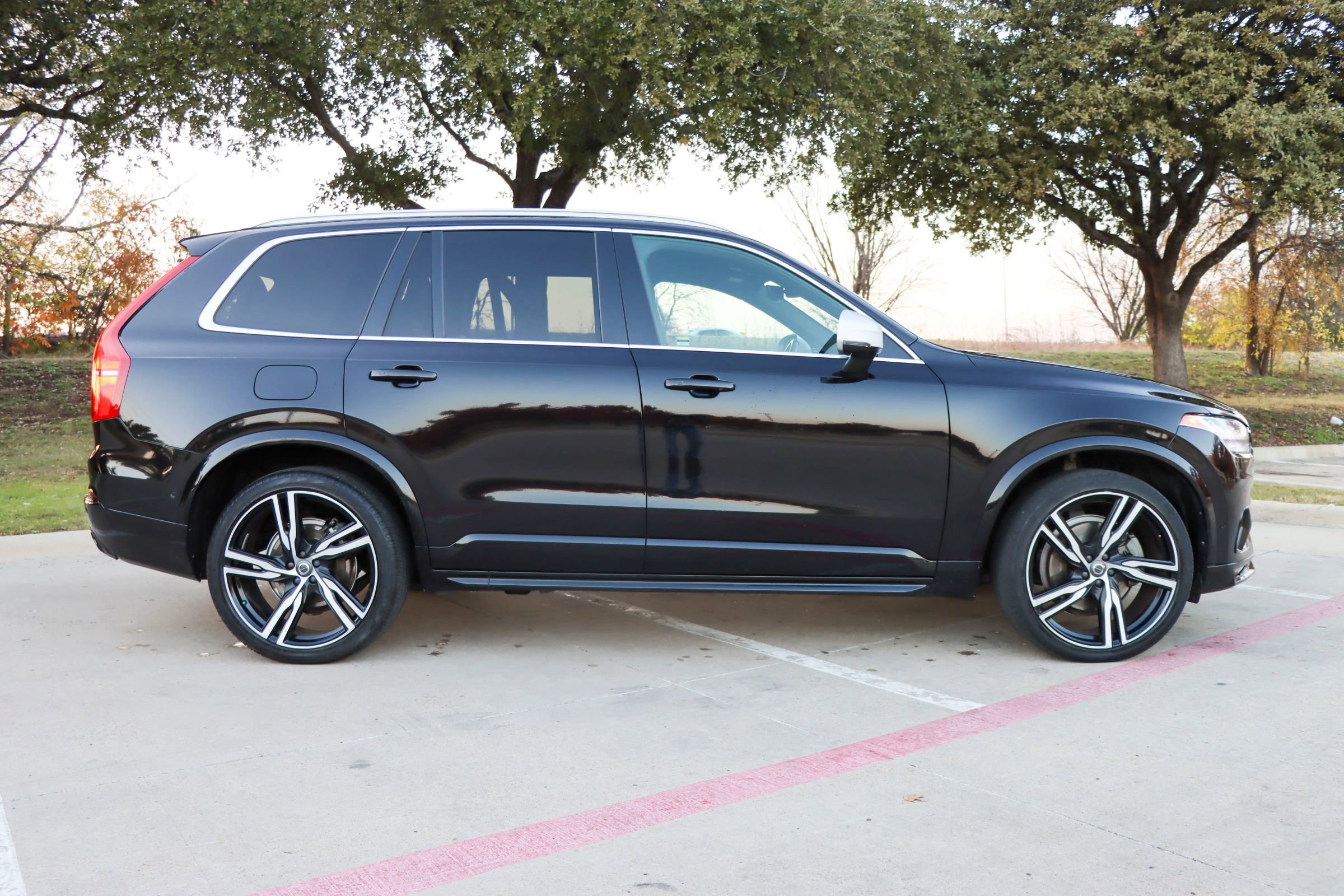 Used 2018 Volvo XC90 T6 R-Design w/ Convenience Package image 8
