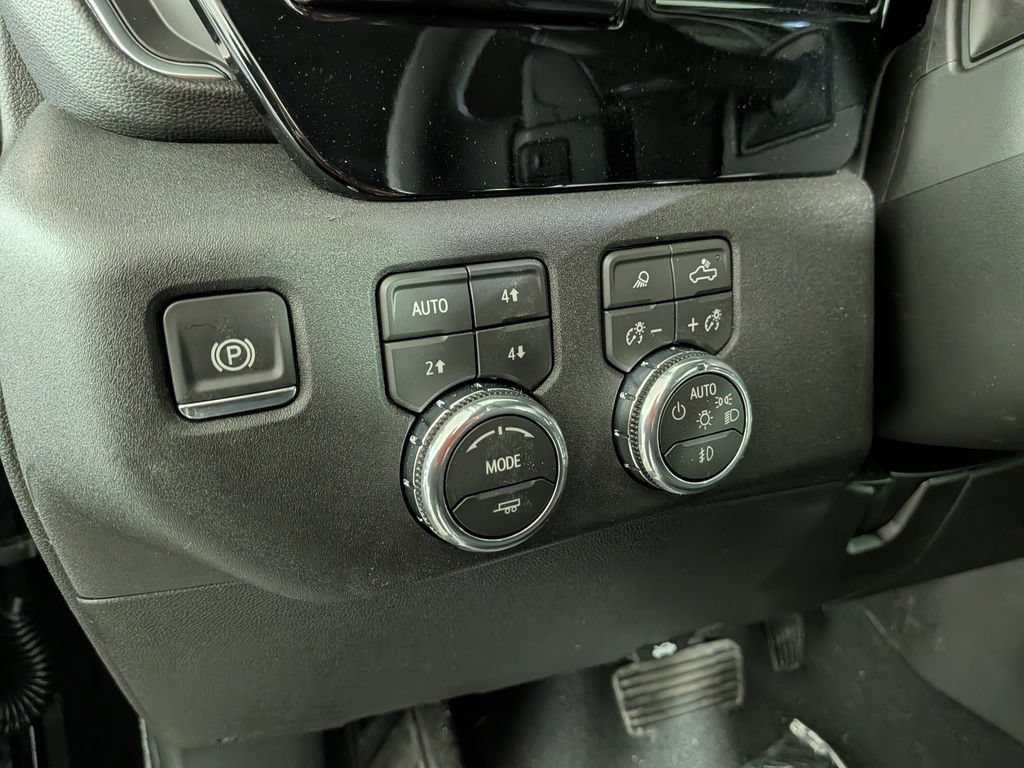 New 2026 GMC Sierra 1500 Elevation w/ Elevation Premium Package AWD/4WD image 16